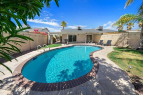 Pool House Near Chinatown Vegas WIFl-Sleeps 9